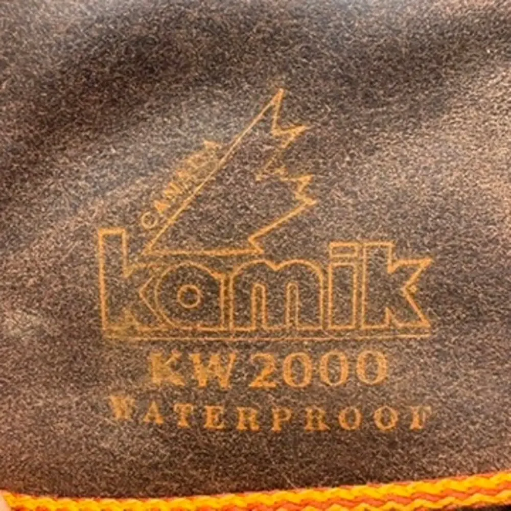 Kamik KW2000 Waterproof Winter Boots Mens 7 Womens 8.5 Brown Suede Sherpa Canada